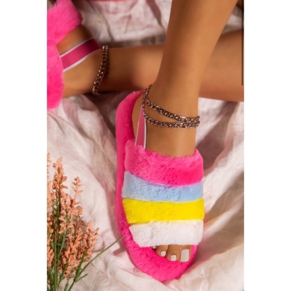 Faux Fur slipper sandals / elastic strap in back - Picture 2 of 8